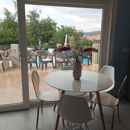 Playa De Areabrava Apartamento Cangas do Morrazo Exterior foto